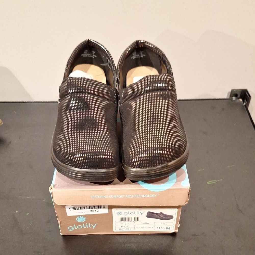 Glolily Black Mesh Slip-On Shoes